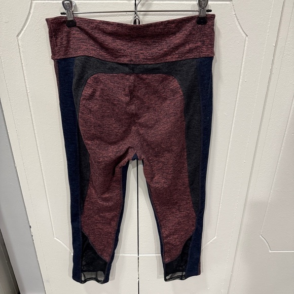 Free people Movement Colorblocked Dylan High Waist Cropped Leggings - Picture 4 of 10